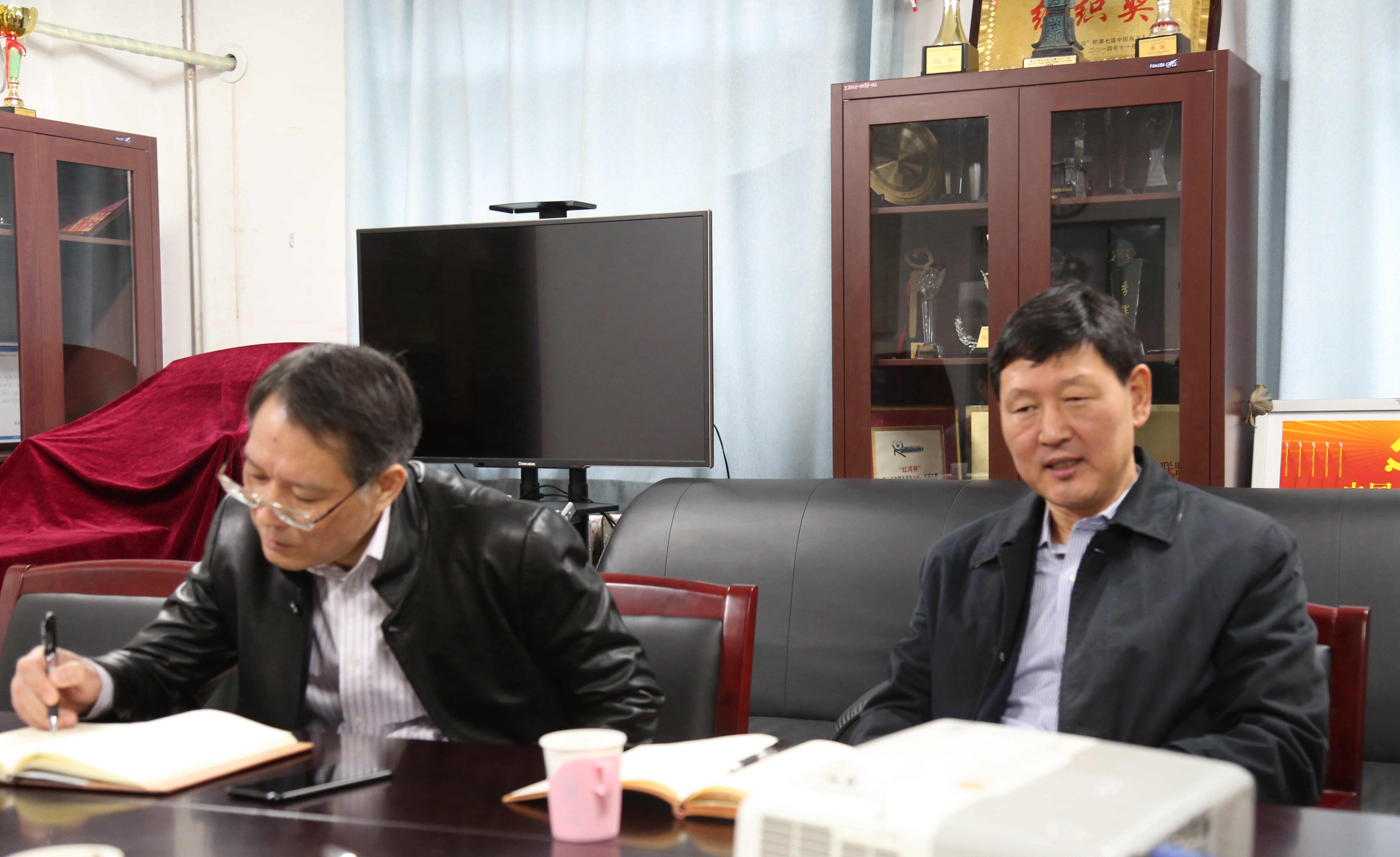 薛庆国副书记、副校长赴28圈娱乐
调研工作